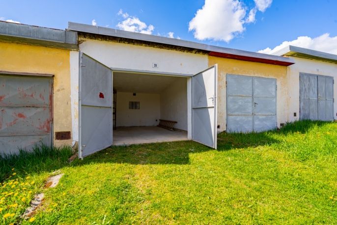 Prodej, Garáž, Dačice