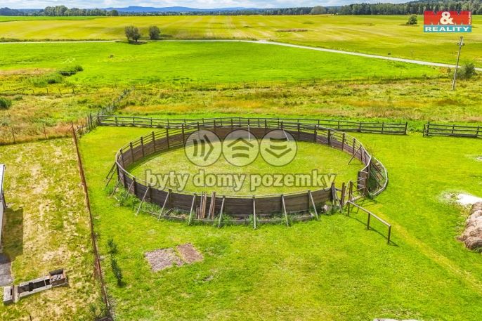 Prodej, Zemědělský objekt, Křižovatka