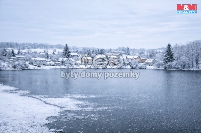 Prodej, Vodní plocha, Svojšice