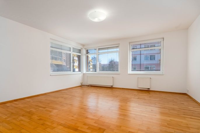 Prodej, Byt 1+kk, Praha