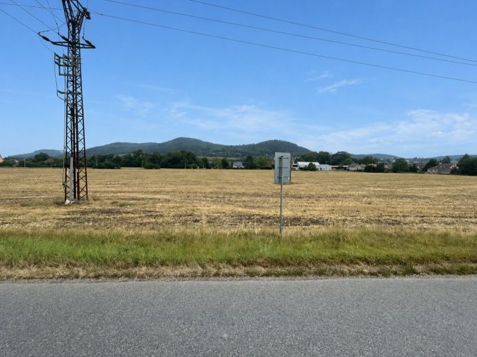 Prodej, Pole, Chodouň
