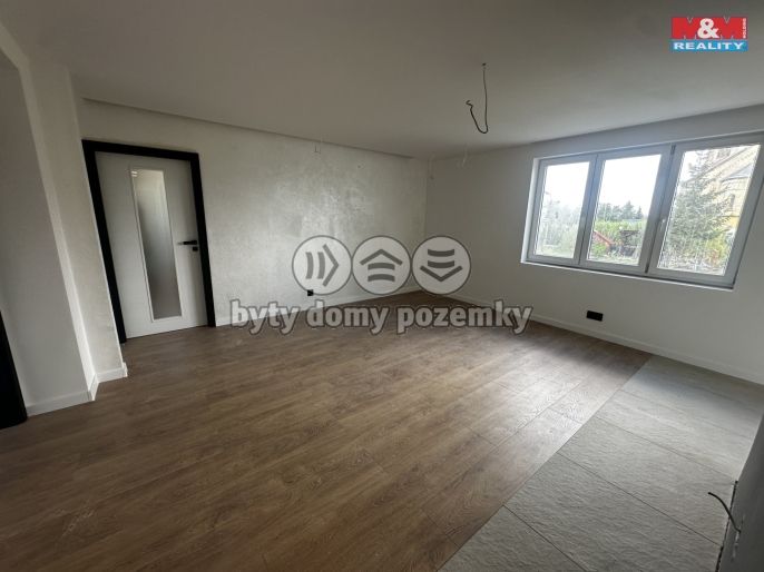 Prodej, Byt 3+kk, Dvory