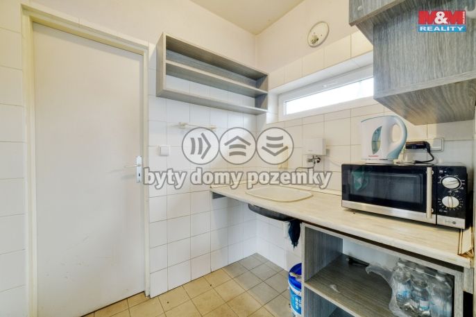 Pronájem, Obchod a služby, Cheb