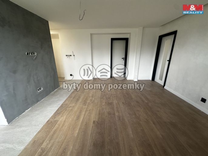 Prodej, Byt 3+kk, Dvory