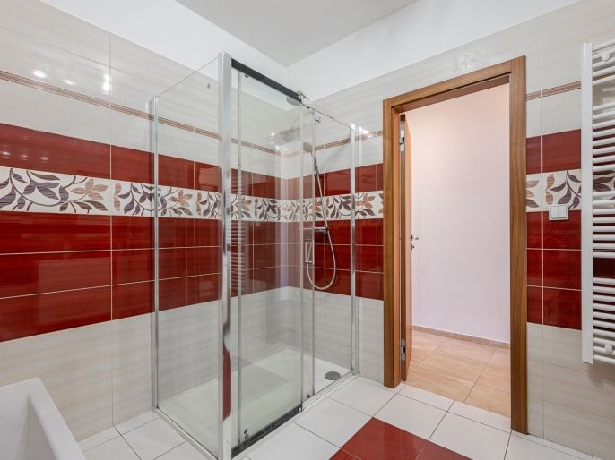 Prodej, Byt 4+kk, Benešov