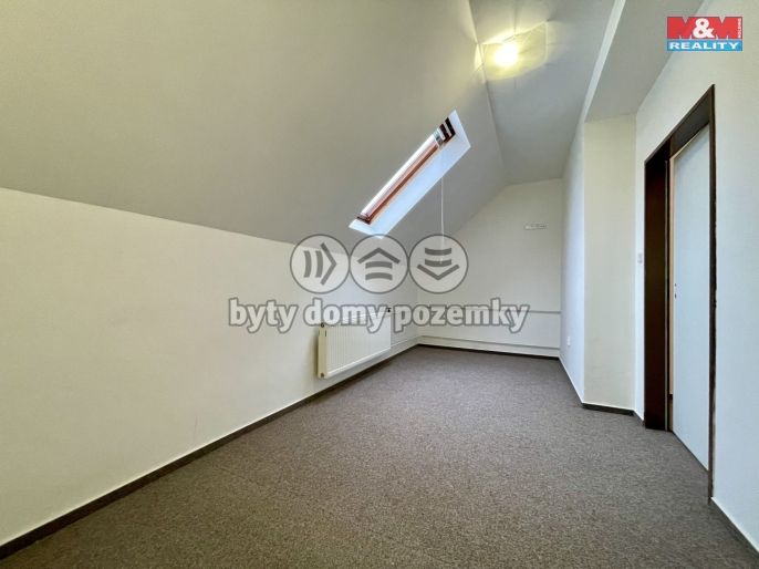 Pronájem, Byt 2+kk, Uhlířské Janovice