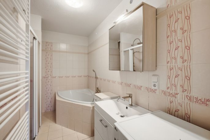 Prodej, Byt 3+1, Kněževes
