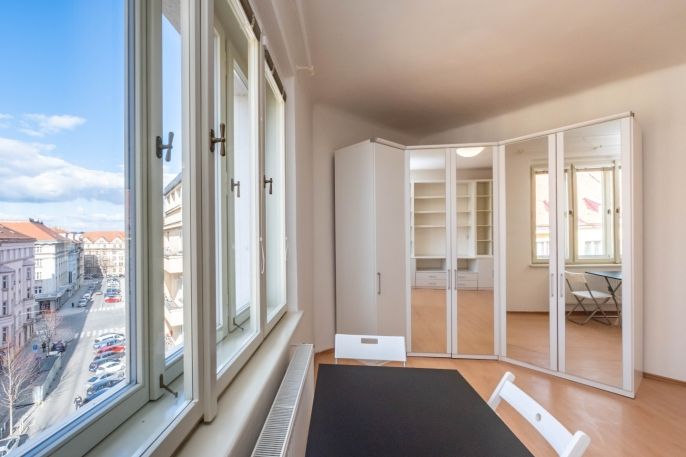 Pronájem, Byt 1+kk, Praha