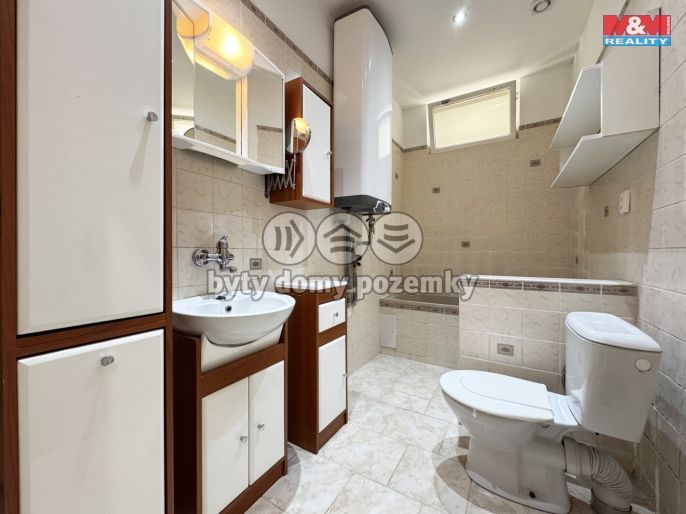 Prodej, Byt 2+1, Karlovy Vary