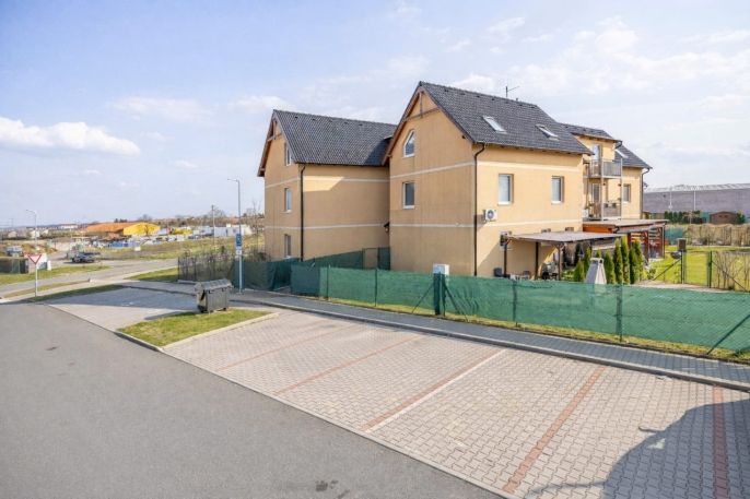 Prodej, Byt 2+1, Nehvizdy