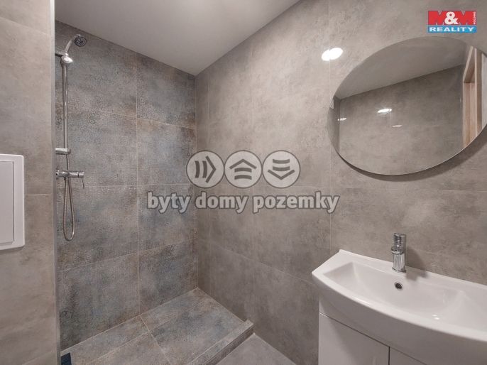 Pronájem, Byt 1+kk, Klášterec nad Ohří