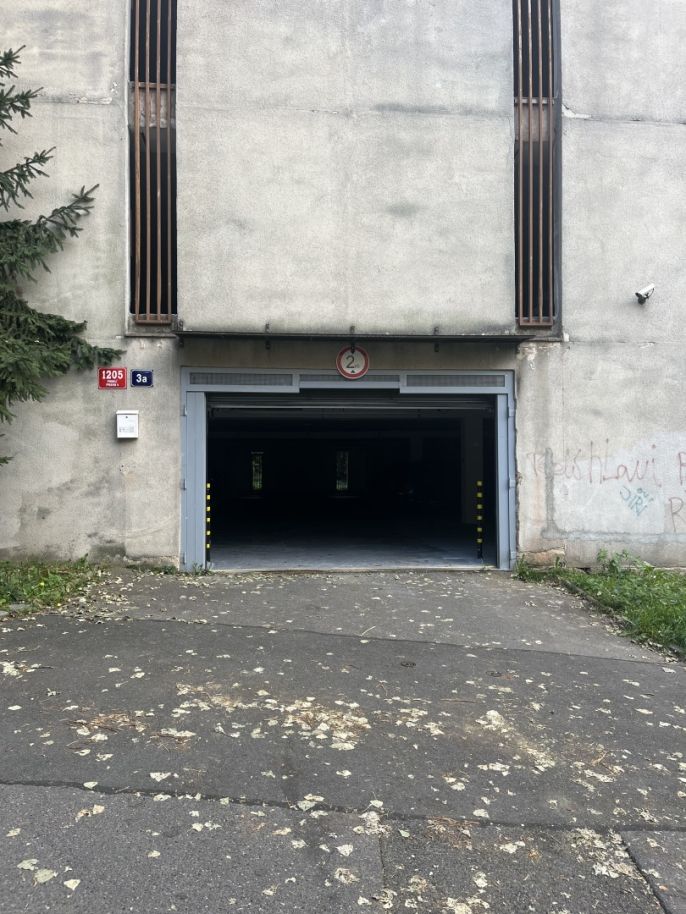 Pronájem, Garážové stání, Praha