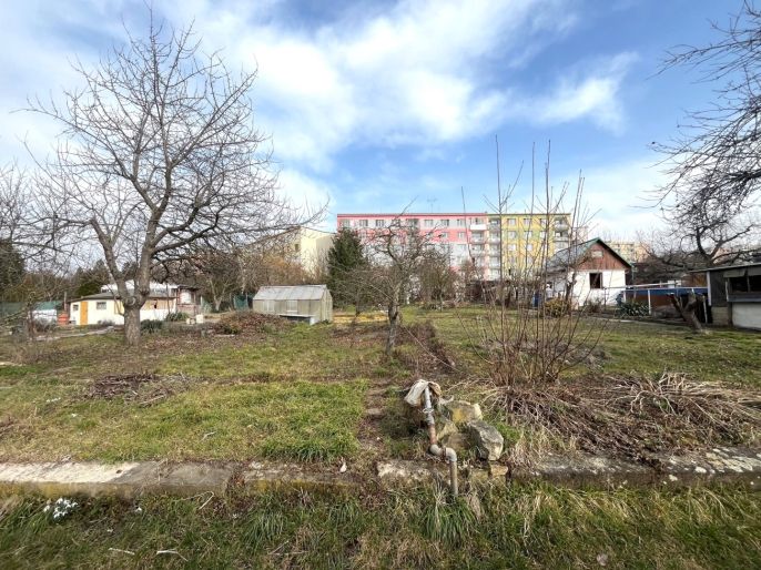 Prodej, Zahrada, Louny