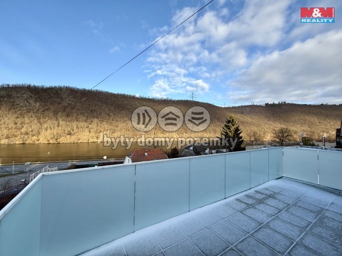 Pronájem, Byt 4+kk, Měchenice