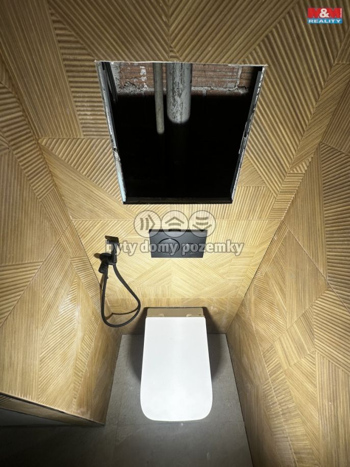 Prodej, Byt 3+kk, Dvory