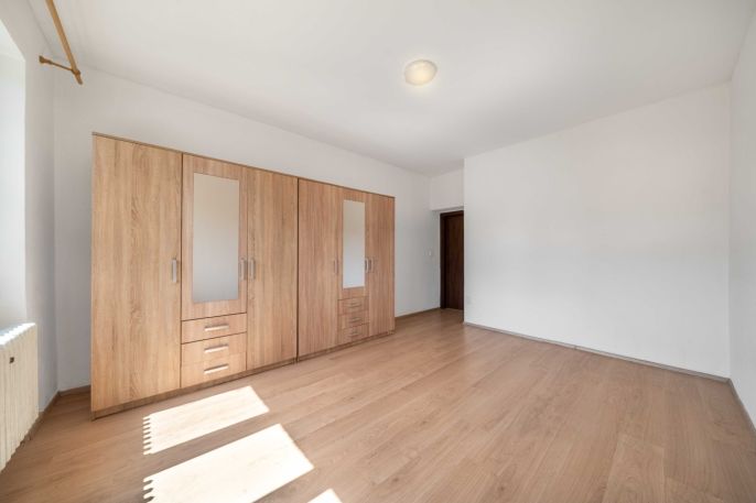 Prodej, Nájemní dům, Poběžovice