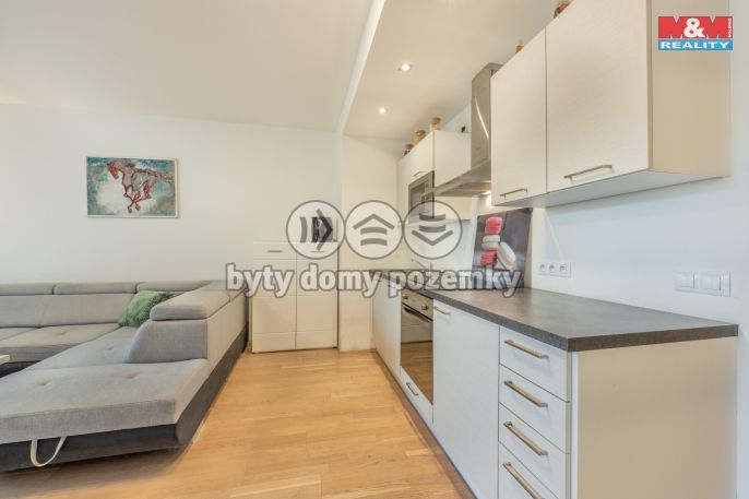 Prodej, Byt 1+kk, Praha