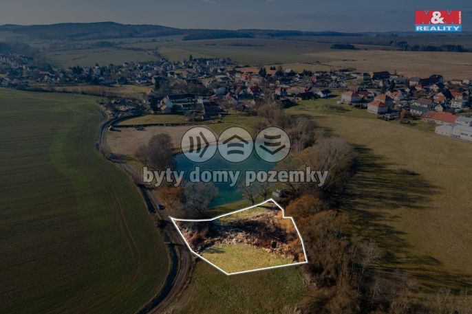 Prodej, Pole, Podluhy