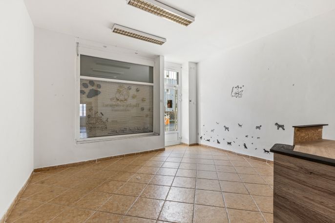 Prodej, Obchod a služby, Louny