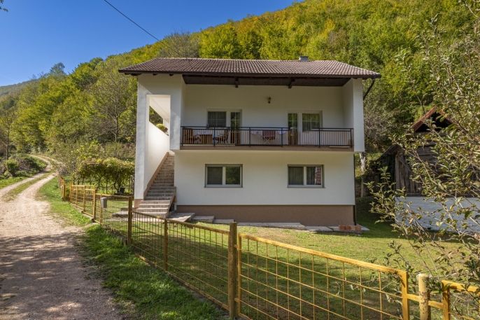 Prodej, Byt 2+kk, Jajce