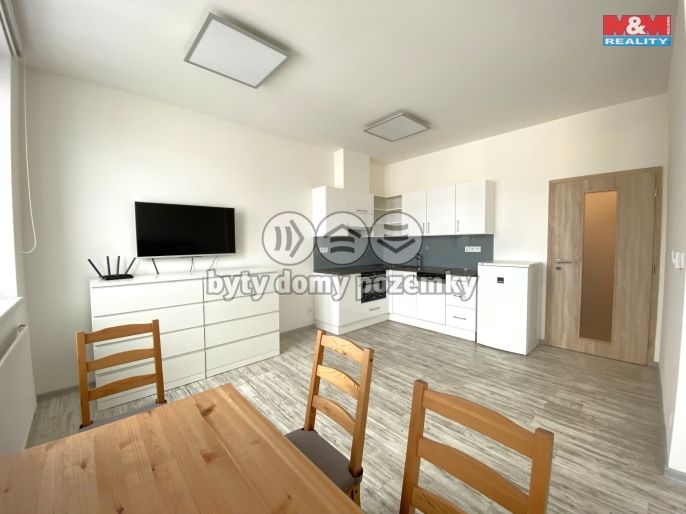 Pronájem, Byt 1+kk, Žďár nad Sázavou