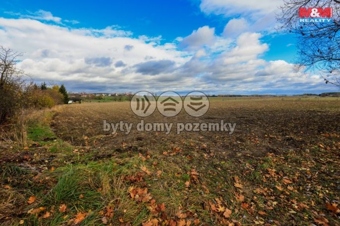 Prodej, Pole, Hradešice