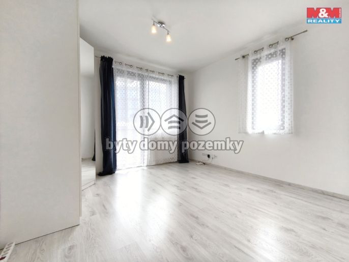 Pronájem, Byt 1+kk, Praha