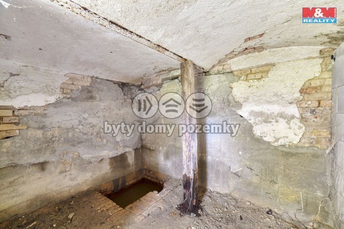 Prodej, Zemědělský objekt, Křižovatka