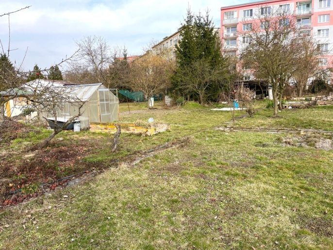 Prodej, Zahrada, Louny