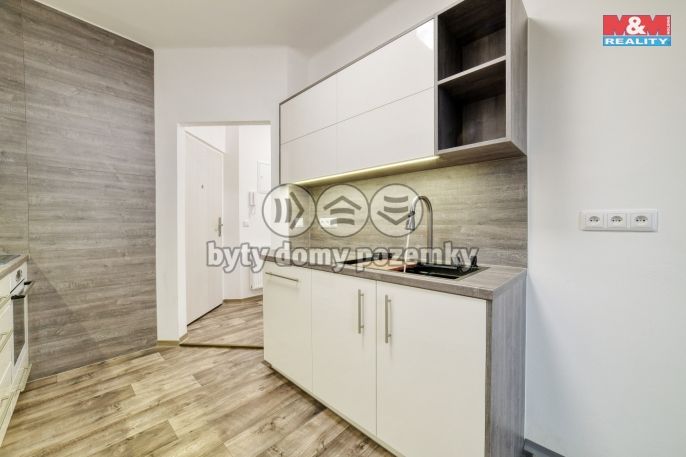 Prodej, Byt 4+1, Cheb