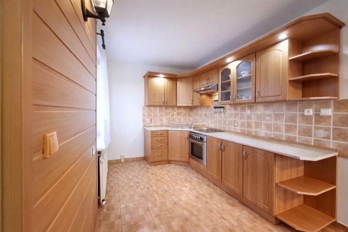 Pronájem, Byt 4+kk, Obrnice