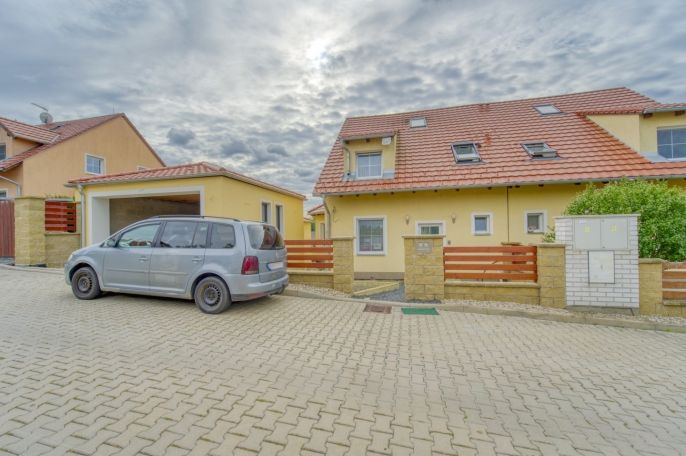 Prodej, Rodinný dům, Postřižín
