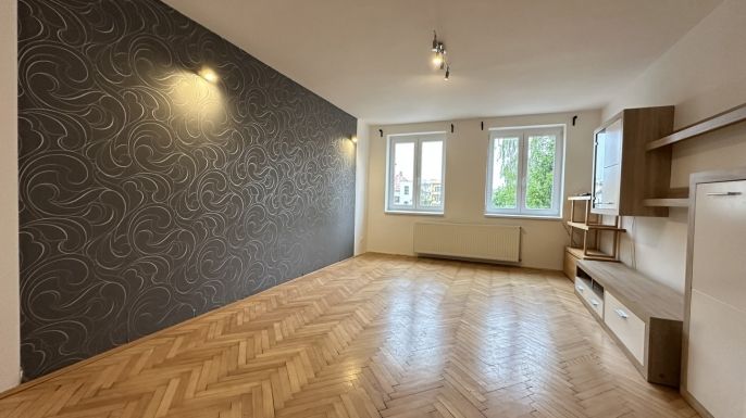 Pronájem, Byt 2+1, Benátky nad Jizerou