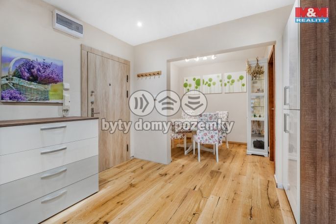 Prodej, Byt 4+1, Chlumec