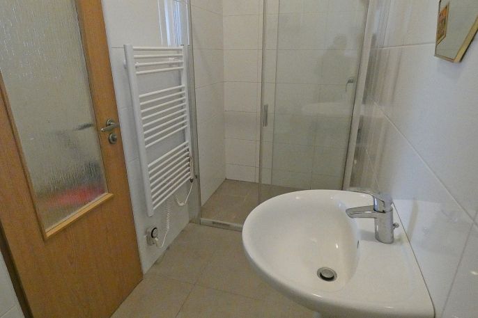 Pronájem, Byt 1+kk, Ronov nad Doubravou