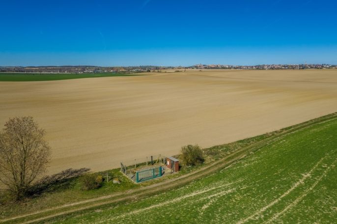 Prodej, Pole, Benátky nad Jizerou