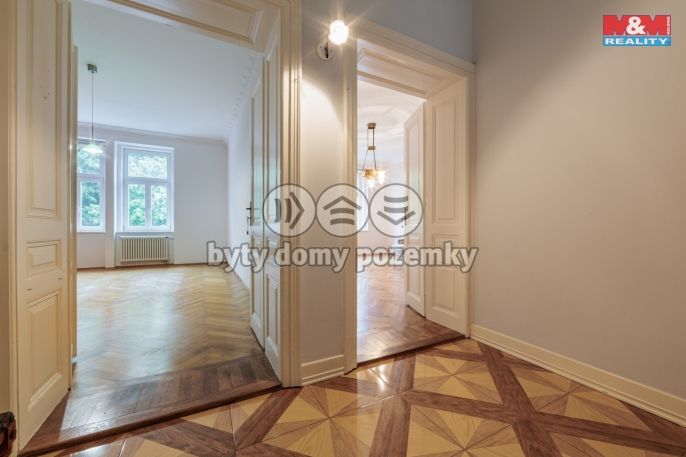 Prodej, Byt 2+kk, Karlovy Vary