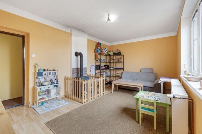 Prodej, Byt 3+1, Bzová