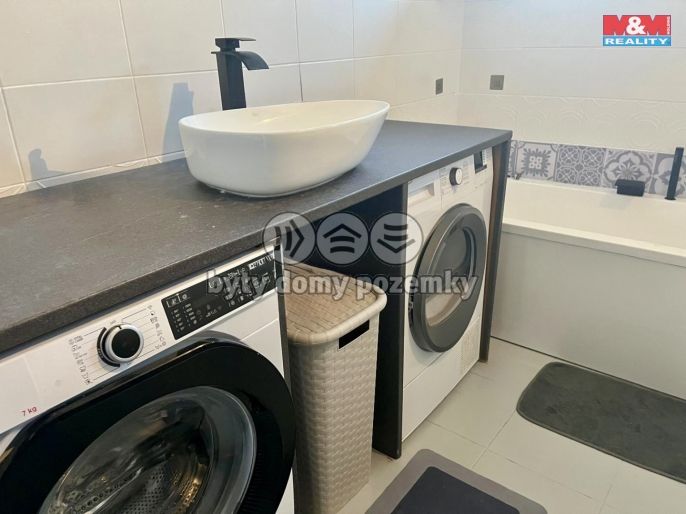 Prodej, Byt 3+1, Koštice