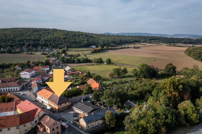 Prodej, Byt 4+kk, Lochovice