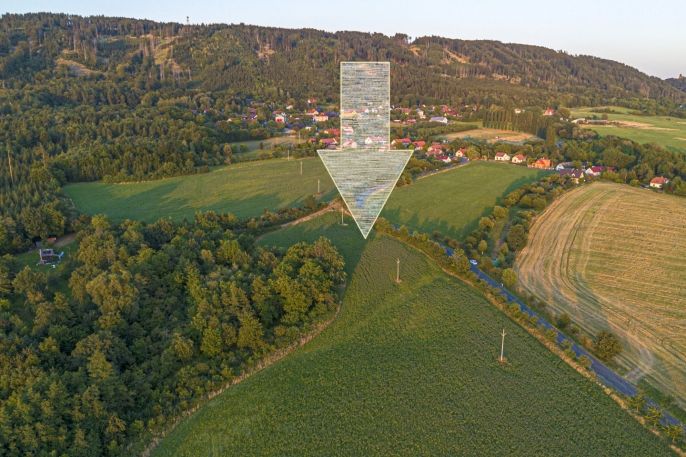 Prodej, Pole, Žlebské Chvalovice