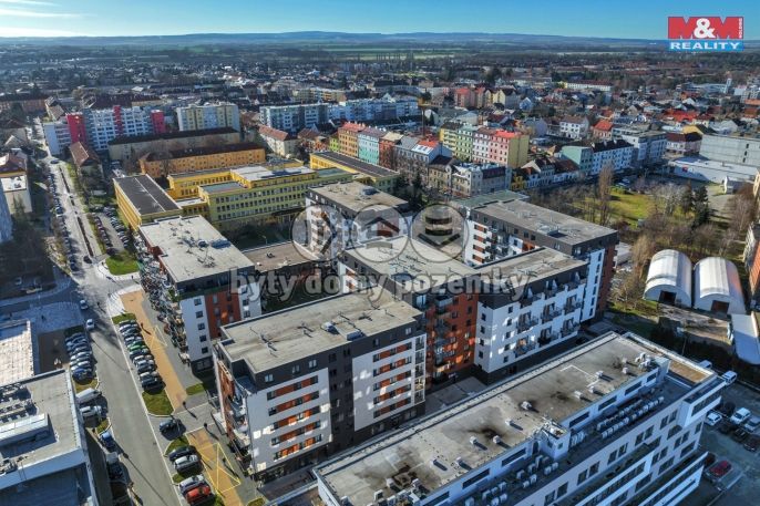 Prodej, Garážové stání, Pardubice