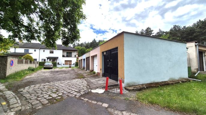 Prodej, Garáž, Most