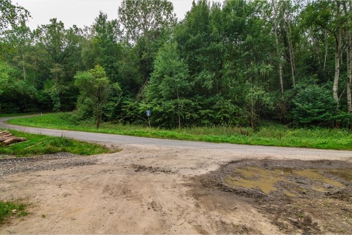 Prodej, Pole, Blíževedly