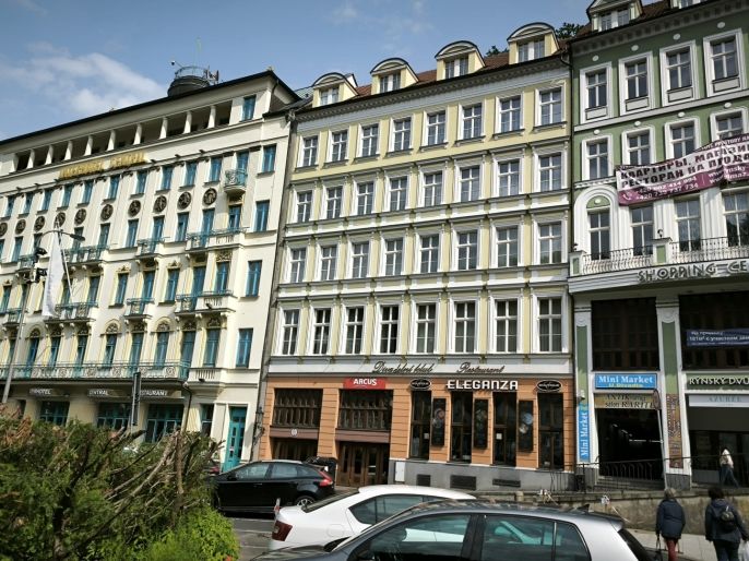 Pronájem, Garážové stání, Karlovy Vary