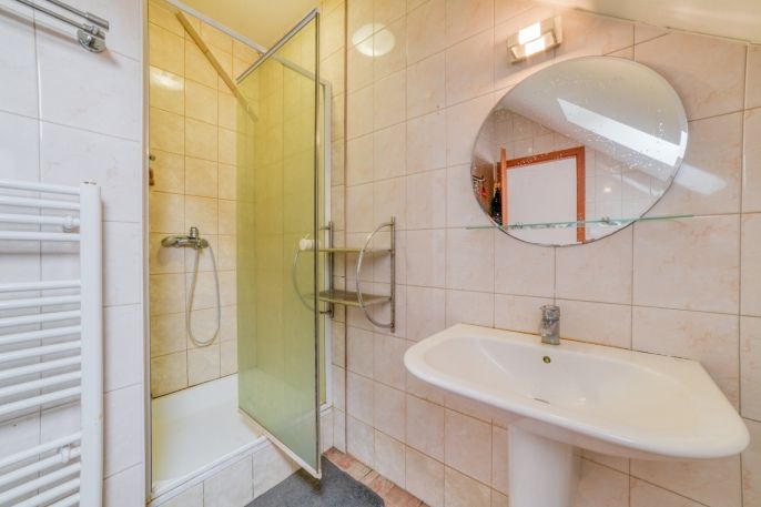 Prodej, Obchod a služby, Žlutice