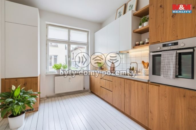 Prodej, Byt 3+1, Janská