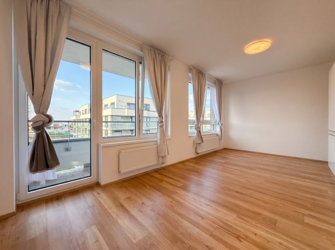 Pronájem, Byt 1+kk, Praha