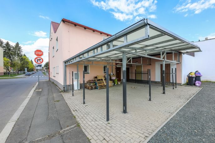 Pronájem, Obchod a služby, Nýřany