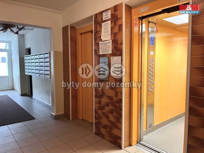 Prodej, Byt 2+1, Osek